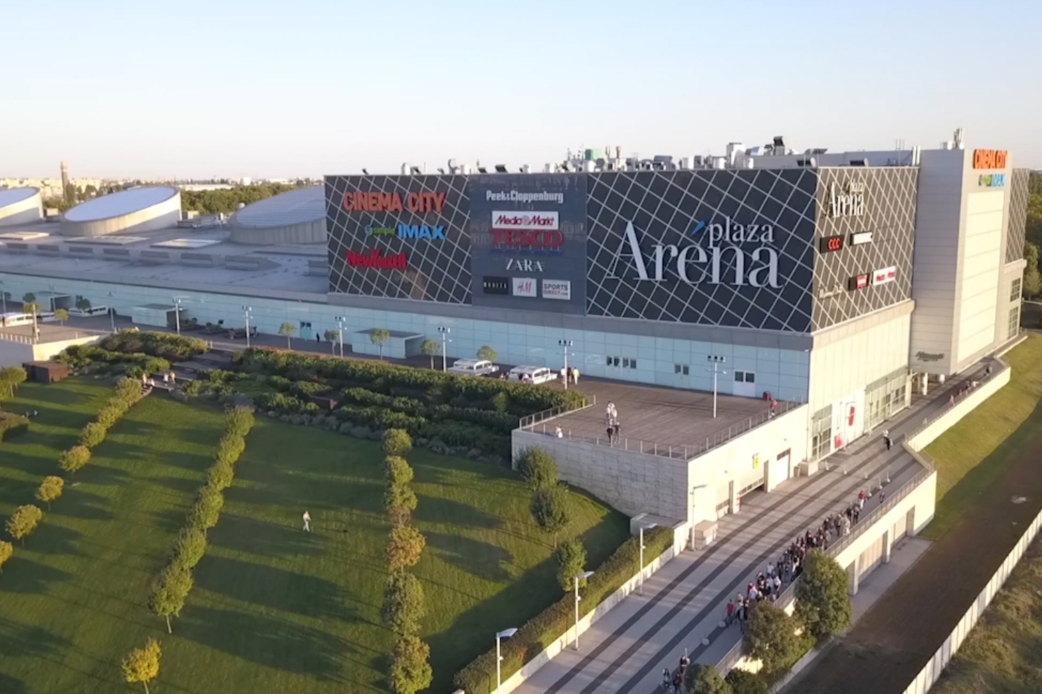 Aréna Mall kívülről