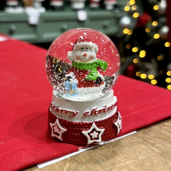 Rázógömb hóemberrel